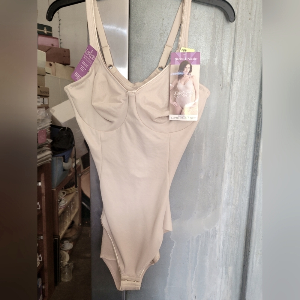 Naomi & nicole bodyshaper